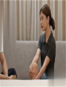 老师扒开粉嫩小泬让我添