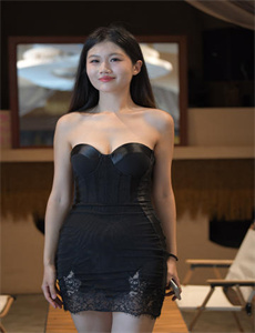 屋塔房王世子剧情介绍